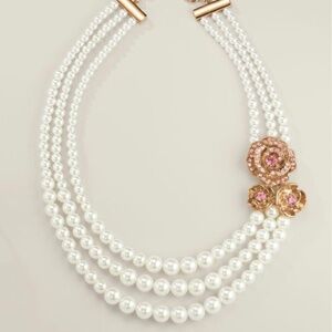 White bead necklace with rose